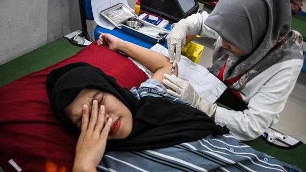 Pelayanan Safari KB Gratis di Kantor Kelurahan Bakti Jaya Tangsel