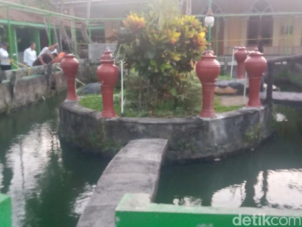Penampakan Kolam Lokasi Ketua OSIS SMAN 1 Cawas Tewas Kesetrum