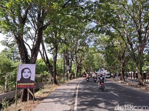 Poster Koncone Mbake Marak di Demak, Bupati Eisti: Terima Kasih Relawan