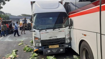 3 Orang Luka Imbas Tabrakan Beruntun di Tol Cipularang Arah Jakarta