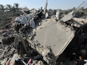 Malaysia Kutuk Serangan Israel ke Kamp Pengungsi Al-Mawasi Gaza Malaysia Kutuk Serangan Israel ke Kamp Pengungsi Al-Mawasi Gaza