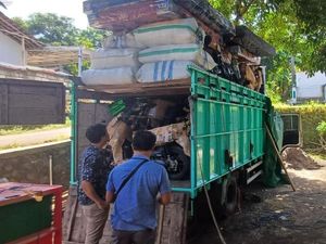 17 Motor Bodong di Pati Akan Dikirim ke Kalimantan, Sopir Diupah Rp 17 Juta 17 Motor Bodong di Pati Akan Dikirim ke Kalimantan, Sopir Diupah Rp 17 Juta