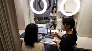 Canggih! Robot AI di Korsel Bantu Pilih Kosmetik Sesuai Kebutuhan Kulit