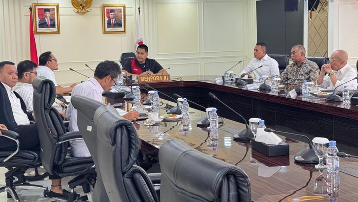 IMI Sumut berjumpa  dengan Menpora RI Dito Ariotedjo di Kantor Kemenpora, Jakarta, Kamis (11/7).