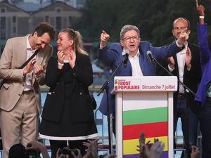 Jerman Masih Harap-harap Cemas Atas Hasil Pemilu Prancis Jerman Masih Harap-harap Cemas Atas Hasil Pemilu Prancis