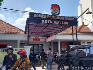 Paslon Independen Sam HC-Rizky Boncel Akhirnya Lolos Vermin KPU Kota Malang Paslon Independen Sam HC-Rizky Boncel Akhirnya Lolos Vermin KPU Kota Malang