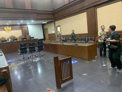 Pagar Pembatas Area Ruang Sidang Rusak Usai Sidang Vonis SYL