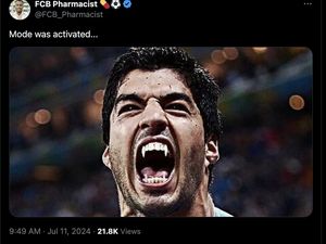 Luis Suarez Mau Gigit Pemain Lawan? Memenya pun Bermunculan Luis Suarez Mau Gigit Pemain Lawan? Memenya pun Bermunculan