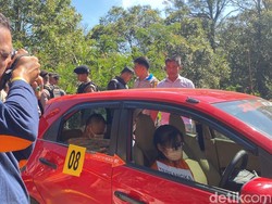 Reka Ulang Sejoli Bunuh IRT di Sukabumi, 23 Adegan Diperagakan