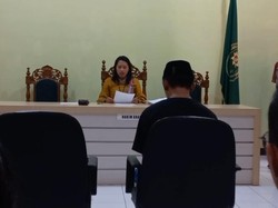 Tangis Ibu Korban Pemerkosaan di Probolinggo Saat Pelaku Divonis 3,6 Tahun Bui