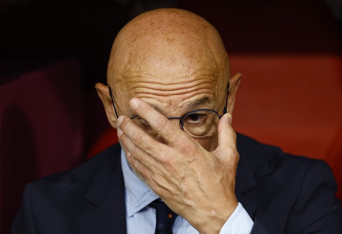 Soccer Football - Euro 2024 - Semi Final - Spain v France - Munich Football Arena, Munich, Germany - July 9, 2024  Spain coach Luis de la Fuente before the match REUTERS/Michaela Stache