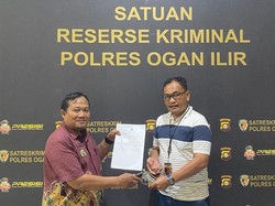 3 Warga Ogan Ilir Serahkan Senpira ke Polisi Beserta Amunisi