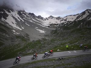 Bingkai Sepekan: Menikmati Balapan dan Indahnya Jalur Tour de France Bingkai Sepekan: Menikmati Balapan dan Indahnya Jalur Tour de France