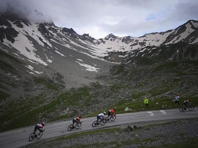 Bingkai Sepekan: Menikmati Balapan dan Indahnya Jalur Tour de France