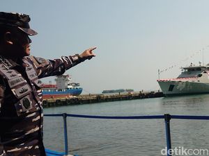 KSAL Resmikan 2 Kapal Perang Buatan Dalam Negeri, Dilengkapi Meriam KSAL Resmikan 2 Kapal Perang Buatan Dalam Negeri, Dilengkapi Meriam