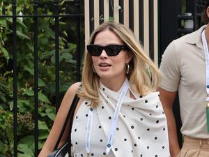 Resmi Jadi Ibu, Margot Robbie Lahirkan Bayi Laki-laki Resmi Jadi Ibu, Margot Robbie Lahirkan Bayi Laki-laki