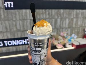 Sluurp! Manis Creamy Es Krim yang Antreannya Mengular di Blok M Sluurp! Manis Creamy Es Krim yang Antreannya Mengular di Blok M