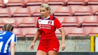 Madelene akhirnya sukses comeback dengan membela panji klub Leyton Orient. Di akhir musim, ia menegaskan tekad untuk senantiasa bekerja keras demi bisa terus beraksi di lapangan hijau. Foto: dok. Instagram @madelene_wright