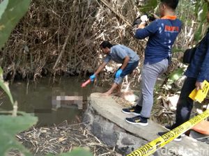 Mayat Pria Hanya Pakai CD Tanpa Identitas Ditemukan di Sungai Pasuruan Mayat Pria Hanya Pakai CD Tanpa Identitas Ditemukan di Sungai Pasuruan