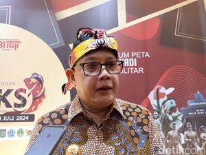 Pj Gubernur Adhy Buka Suara Fenomena Sekolah Jatim Kekurangan Siswa Baru Pj Gubernur Adhy Buka Suara Fenomena Sekolah Jatim Kekurangan Siswa Baru