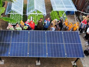 Pertamina Grup Bangun PLTS untuk Komunitas Hidroponik Sehati Kota Dumai