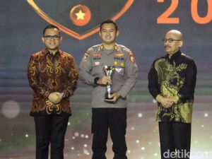 Hoegeng Awards 2024: AKP Reza Pratama Polisi Inovatif Hoegeng Awards 2024: AKP Reza Pratama Polisi Inovatif