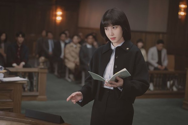 Potret Park Eun Bin dalam drama 'Extraordinary Attorney Woo'