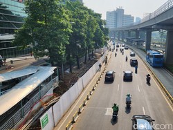 Proyek Galian di Kuningan Jaksel Masih Berlangsung, Lalin Pagi Ini Lancar