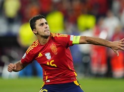 De la Fuente: Kasih Ballon dOr ke Rodri Sekarang