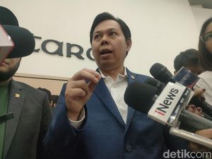Video Ketua DPD Ungkap Pesan Prabowo: Berbeda Boleh, Habis Itu Berangkulan Video Ketua DPD Ungkap Pesan Prabowo: Berbeda Boleh, Habis Itu Berangkulan