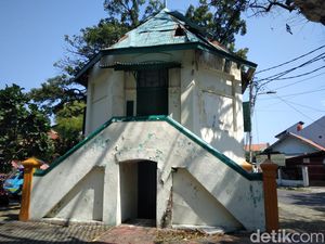 Kondisi Memprihatinkan Gedung Bunder Kebumen di Cirebon