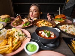 Dokter Sarankan YouTuber Mukbang Rutin Medical Check Up Setiap Bulan