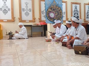 Makna Pembersihan Lontar di Hari Raya Saraswati, Turunnya Ilmu Pengetahuan