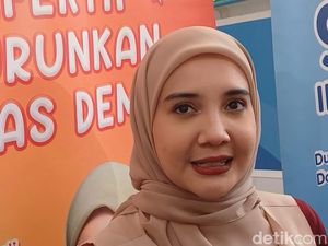 Anak Zaskia Sungkar Jadi Suka Ngegym Berkat Rayyanza Anak Zaskia Sungkar Jadi Suka Ngegym Berkat Rayyanza