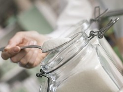 Ini Perbedaan Gula Laktosa, Sukrosa dan Fruktosa