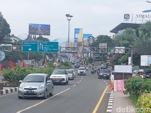 Jalur Puncak Berlaku One Way Arah Jakarta Siang Ini Jalur Puncak Berlaku One Way Arah Jakarta Siang Ini