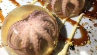 10 Penyajian Makanan Aneh yang Bikin Orang Keheranan