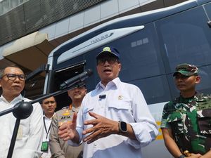 Menhub Minta Pemda di Jabodetabek Sisihkan Anggaran buat Angkutan Umum