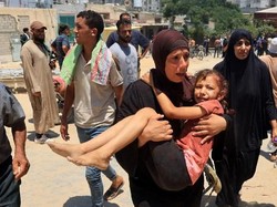 Israel Bombardir Pengungsian di Gaza, Puluhan Warga Palestina Tewas