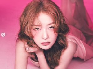 Video: Gaya SEULGI Red Velvet di Pengumuman Comeback Accidentally On Purpose Video: Gaya SEULGI Red Velvet di Pengumuman Comeback Accidentally On Purpose