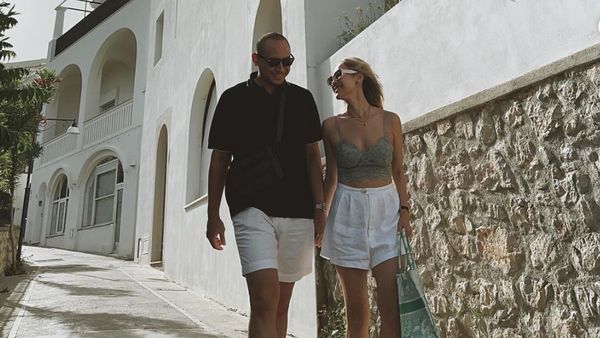 8 Foto Terbaru BCL dan Tiko Aryawardhana Bulan Madu di Capri, Kompak & Mesra