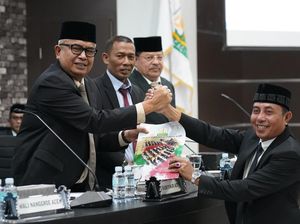 DPRA Singgung Kepemilikan Blang Padang dalam Paripurna: Itu Tanah Wakaf DPRA Singgung Kepemilikan Blang Padang dalam Paripurna: Itu Tanah Wakaf