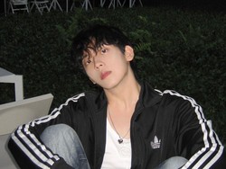 YouTuber Heo Seong Beom Mampir ke Indonesia dan Jajal Masakan Padang