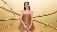 7 Pesona Jisoo BLACKPINK di Acara Cartier, Pakai Cincin Rp 31 Juta di Rambut