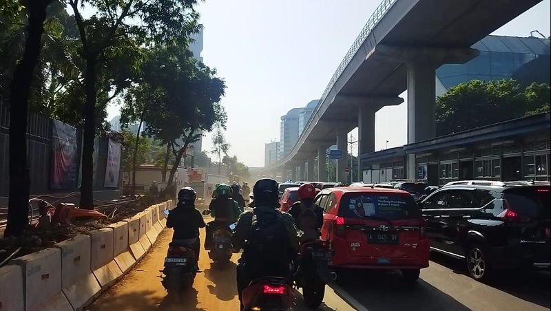 Kemacetan di Jalan HR Rasuna Said, Jakarta Selatan (Kurniawan/detikcom)