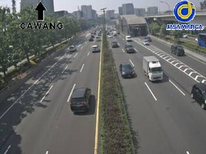 Lalin di Tol Cawang Arah Pancoran Masih Padat, Contraflow Sudah Selesai