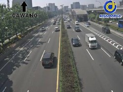 Lalin di Tol Cawang Arah Pancoran Masih Padat, Contraflow Sudah Selesai