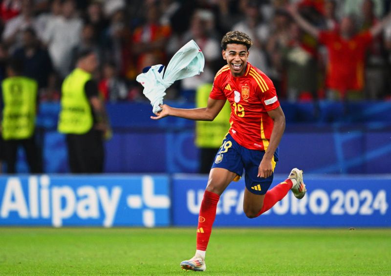 14 July 2024, Berlin: Soccer, UEFA Euro 2024, European Championship, Final, Spain - England, Olympiastadion Berlin, Spain's Lamine Yamal celebrates victory. Photo: Robert Michael/dpa (Photo by Robert Michael/picture alliance via Getty Images)