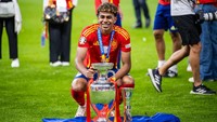 Lamine Yamal menjadi pemain paling sensasional tahun lalu bersama Barcelona dan Timnas Spanyol. Dia membawa Tim Matador jadi kampiun Euro 2024. (Foto: Getty Images/Kevin Voigt)