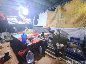 Mitos Macan Jadi-jadian di Balik Warga Wonogiri Tunggui Makam 40 Hari Mitos Macan Jadi-jadian di Balik Warga Wonogiri Tunggui Makam 40 Hari